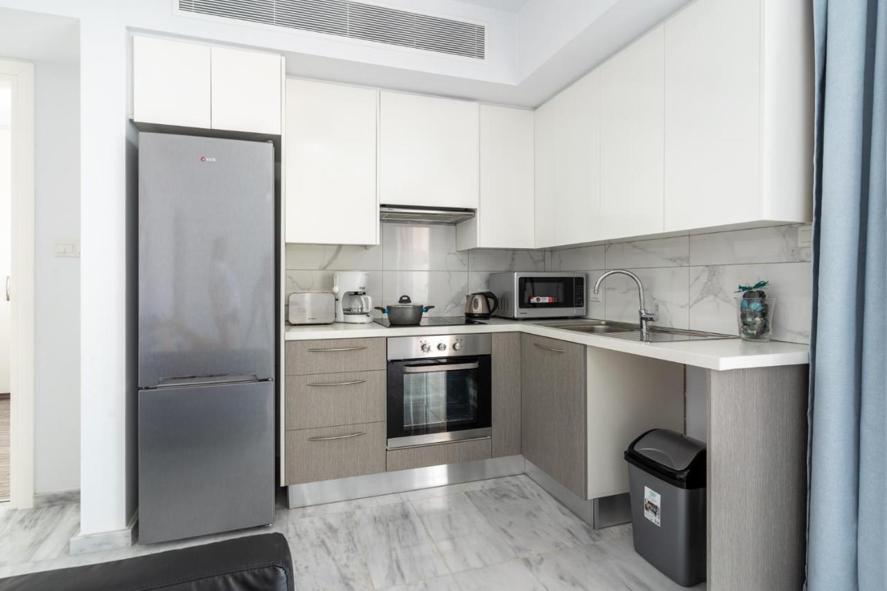 Oyster 1-Br Apt In Larnaca Exterior foto