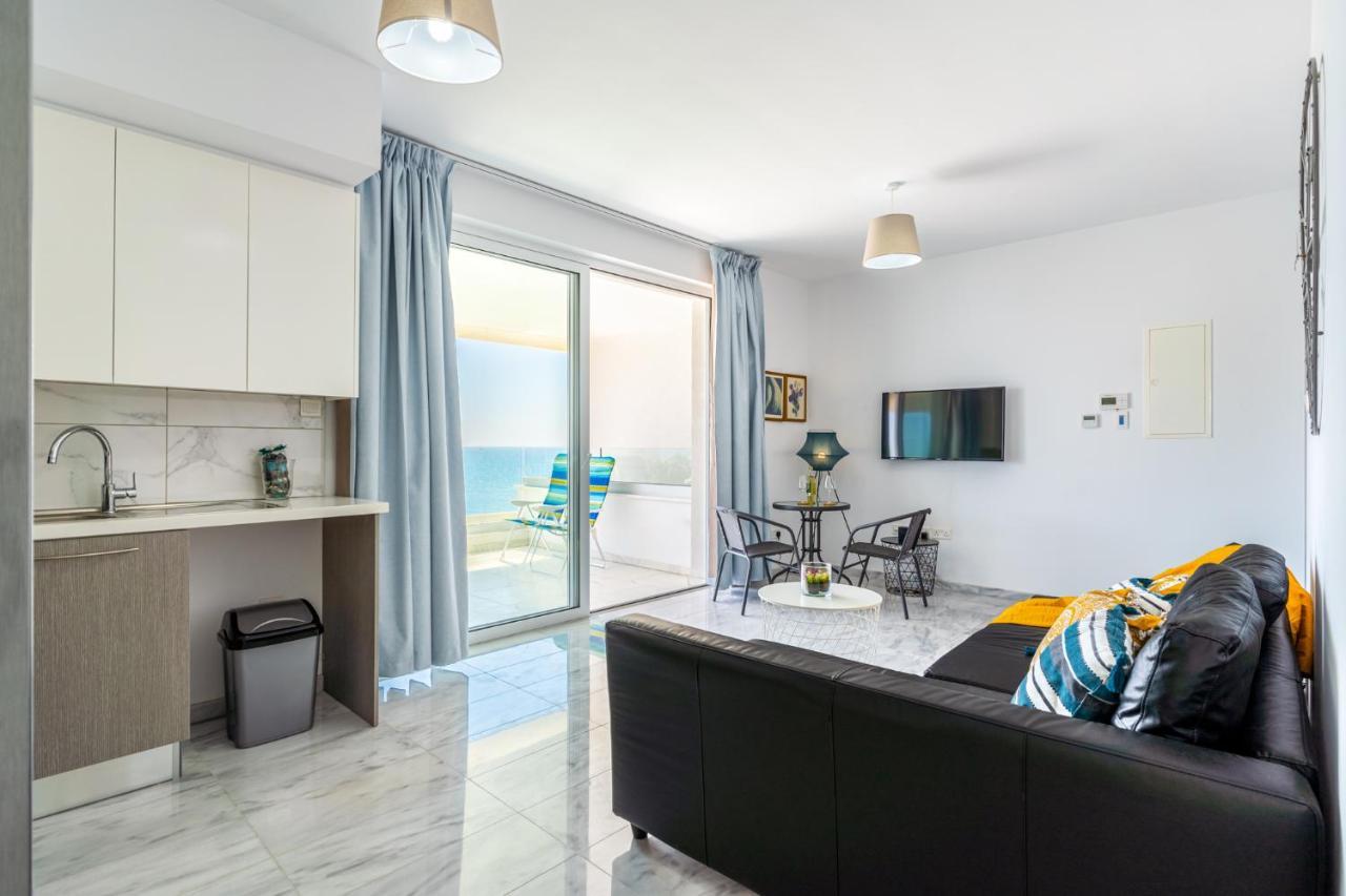 Oyster 1-Br Apt In Larnaca Exterior foto