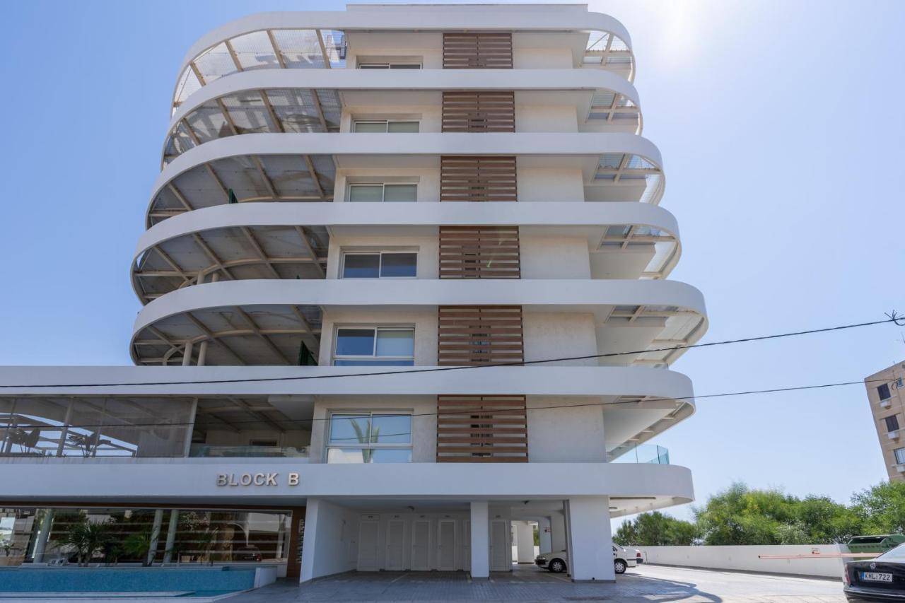 Oyster 1-Br Apt In Larnaca Exterior foto